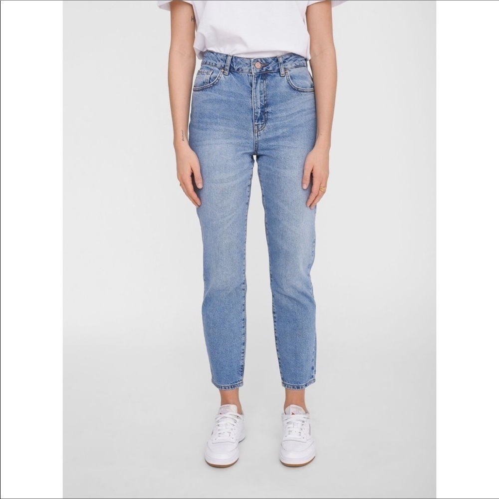 Noisy May High-Waisted Mom Jeans